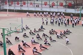 小巨人张子宇迎来WCBA首秀，替补15分6板