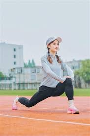 杨瀚森首次首发出战19分钟生涯新高，得到4分5篮板2助攻