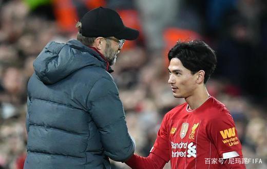 场运动员间 场运动员间