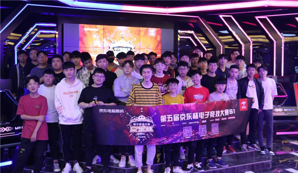 但同时也是 但同时也是