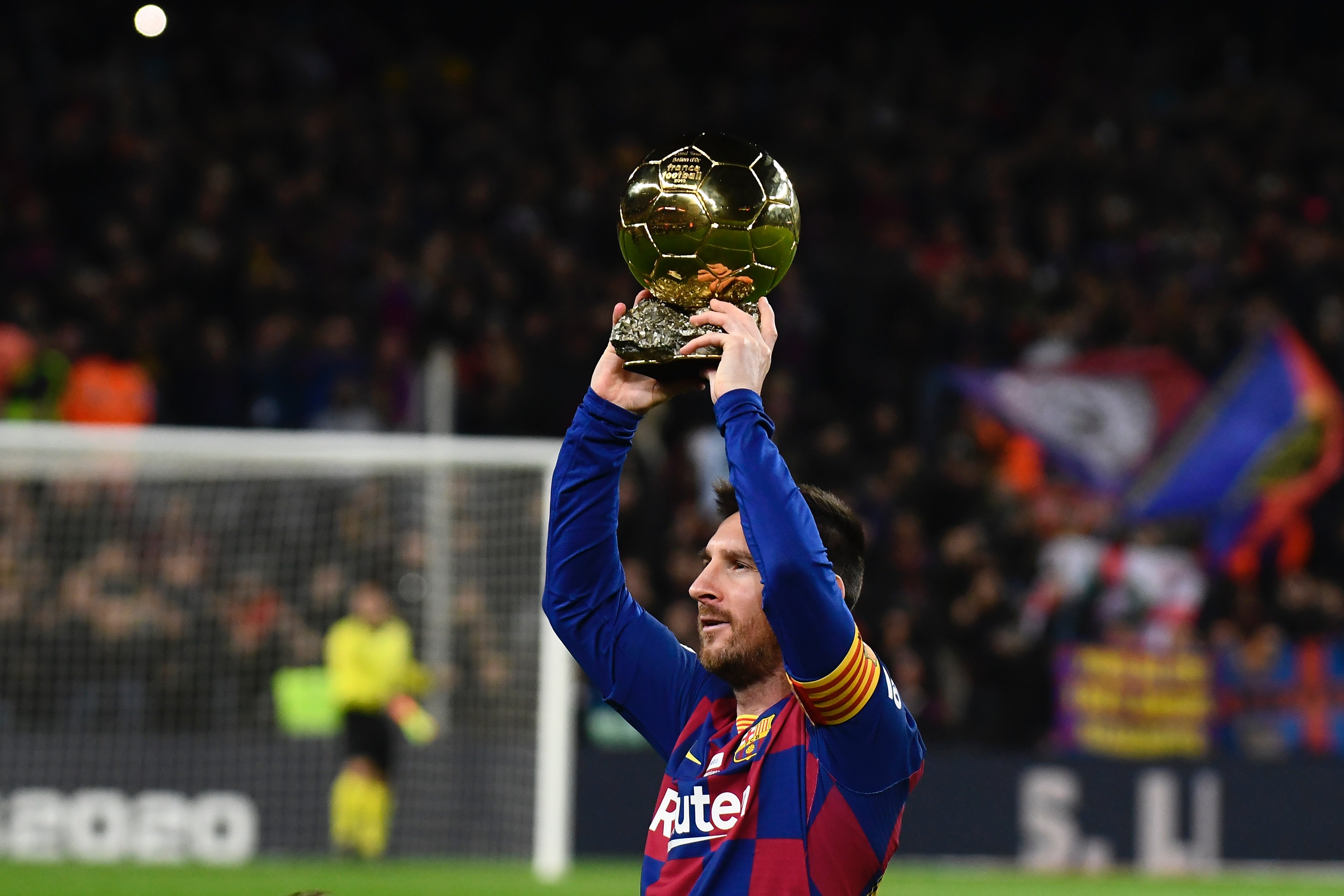 他们通过严 他们通过严