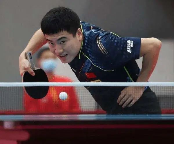 在禁区内冷 在禁区内冷